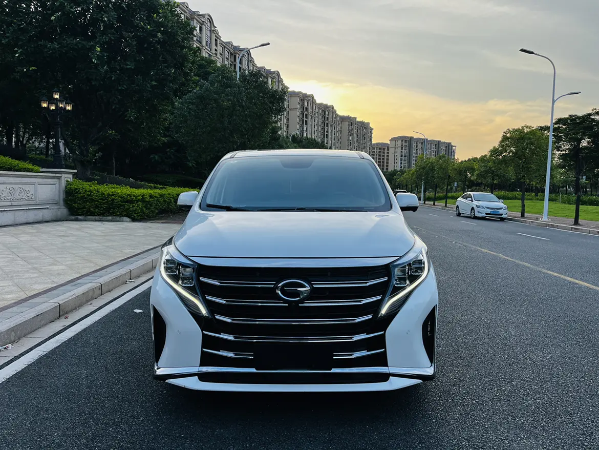 GAC Trumpchi M8  из Китая