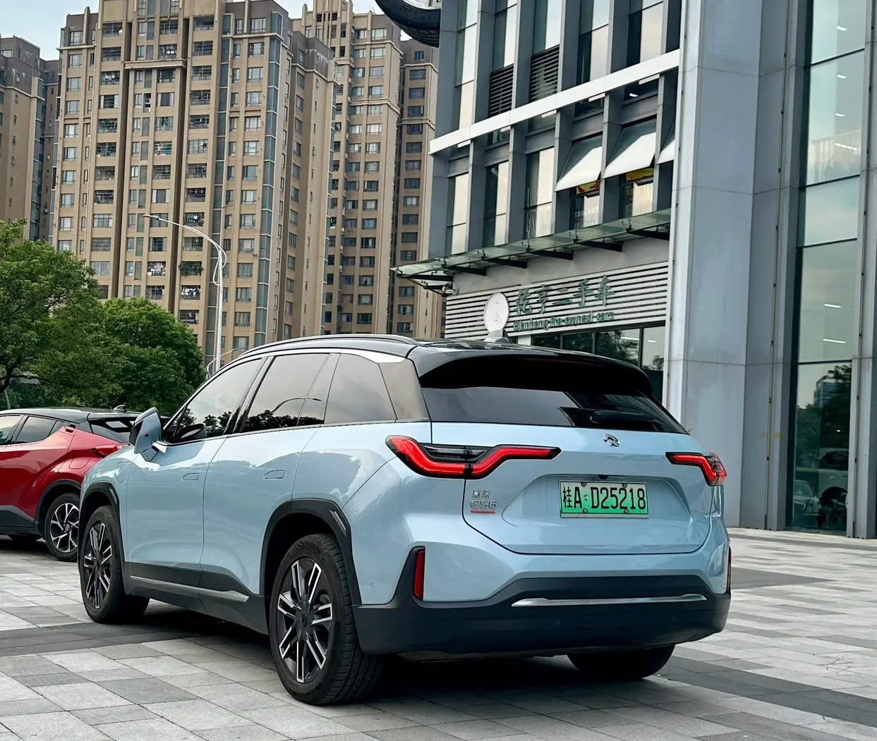 NIO ES6
