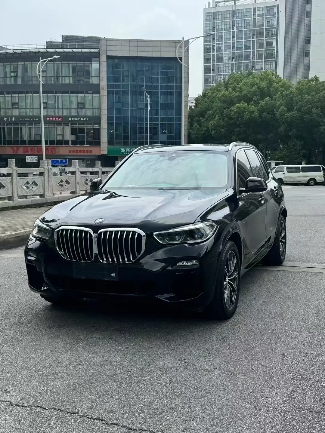 BMW X5 (imported)