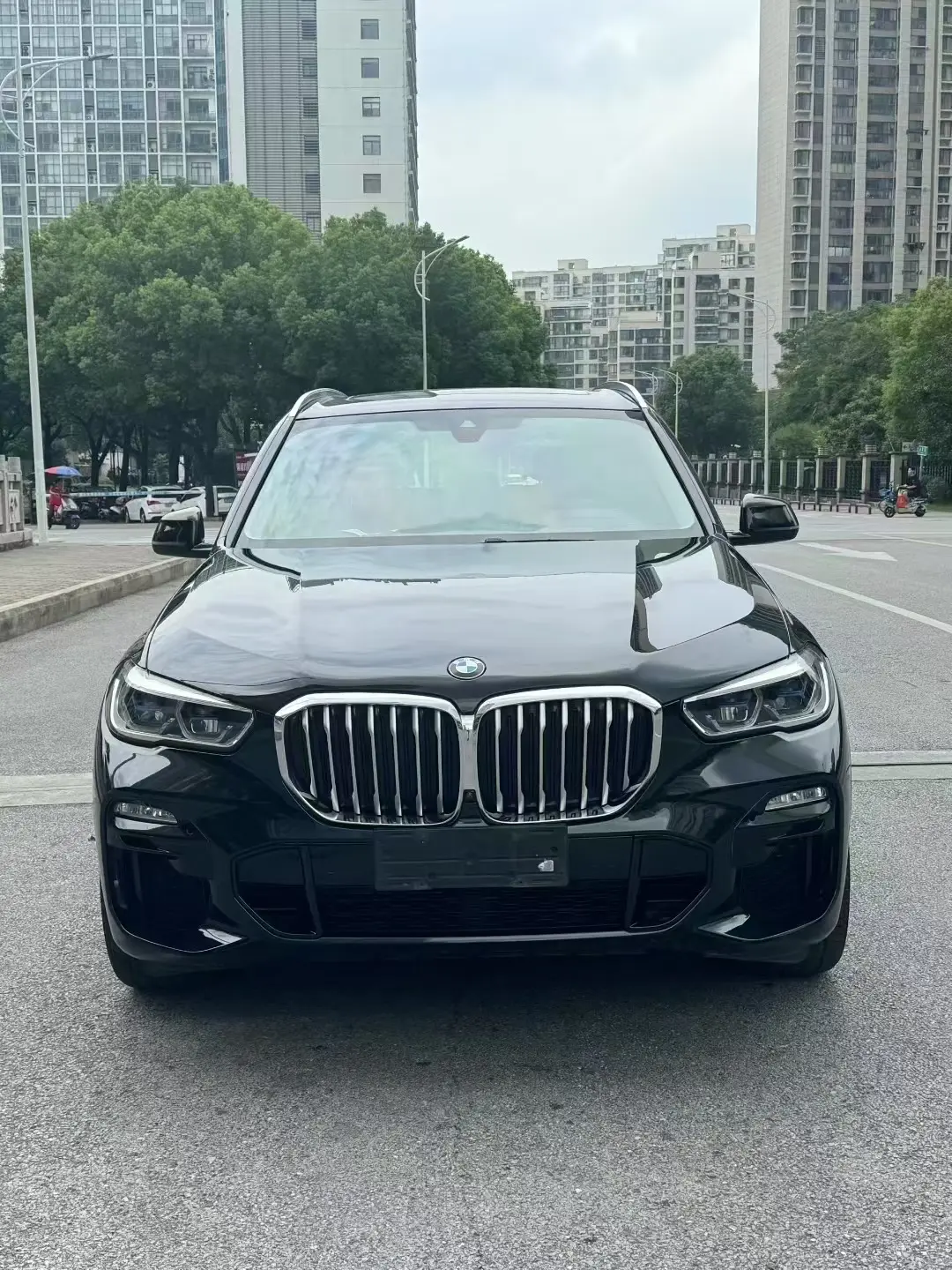 BMW X5 (imported)
