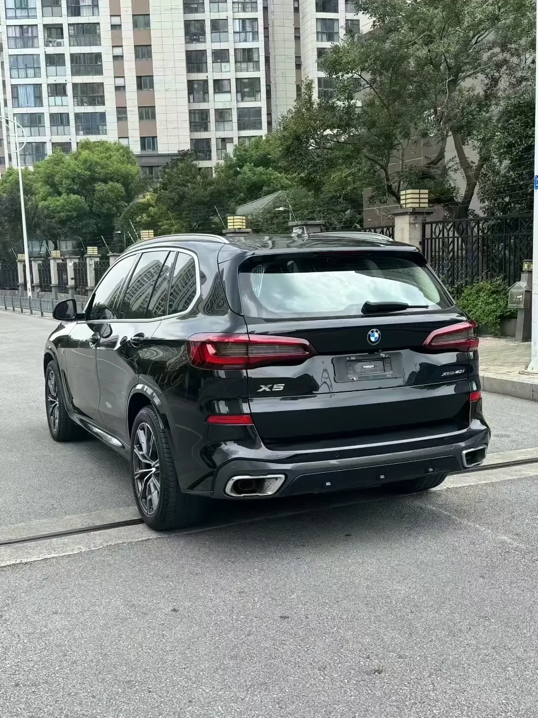 BMW X5 (imported)