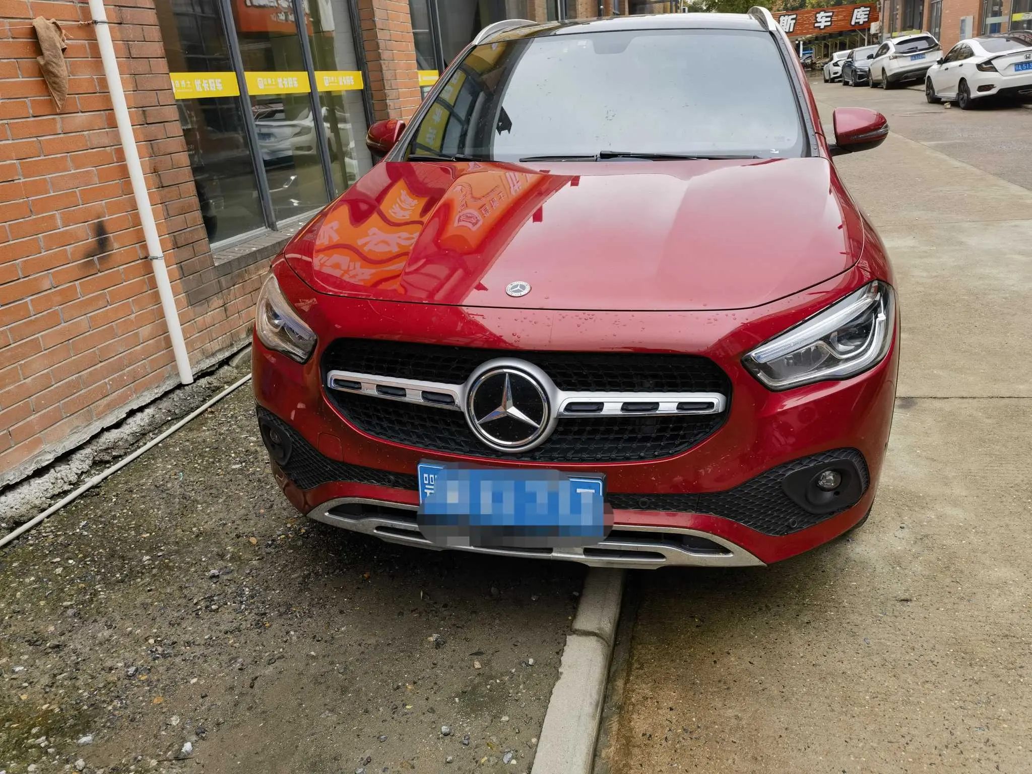 Mercedes-Benz GLA