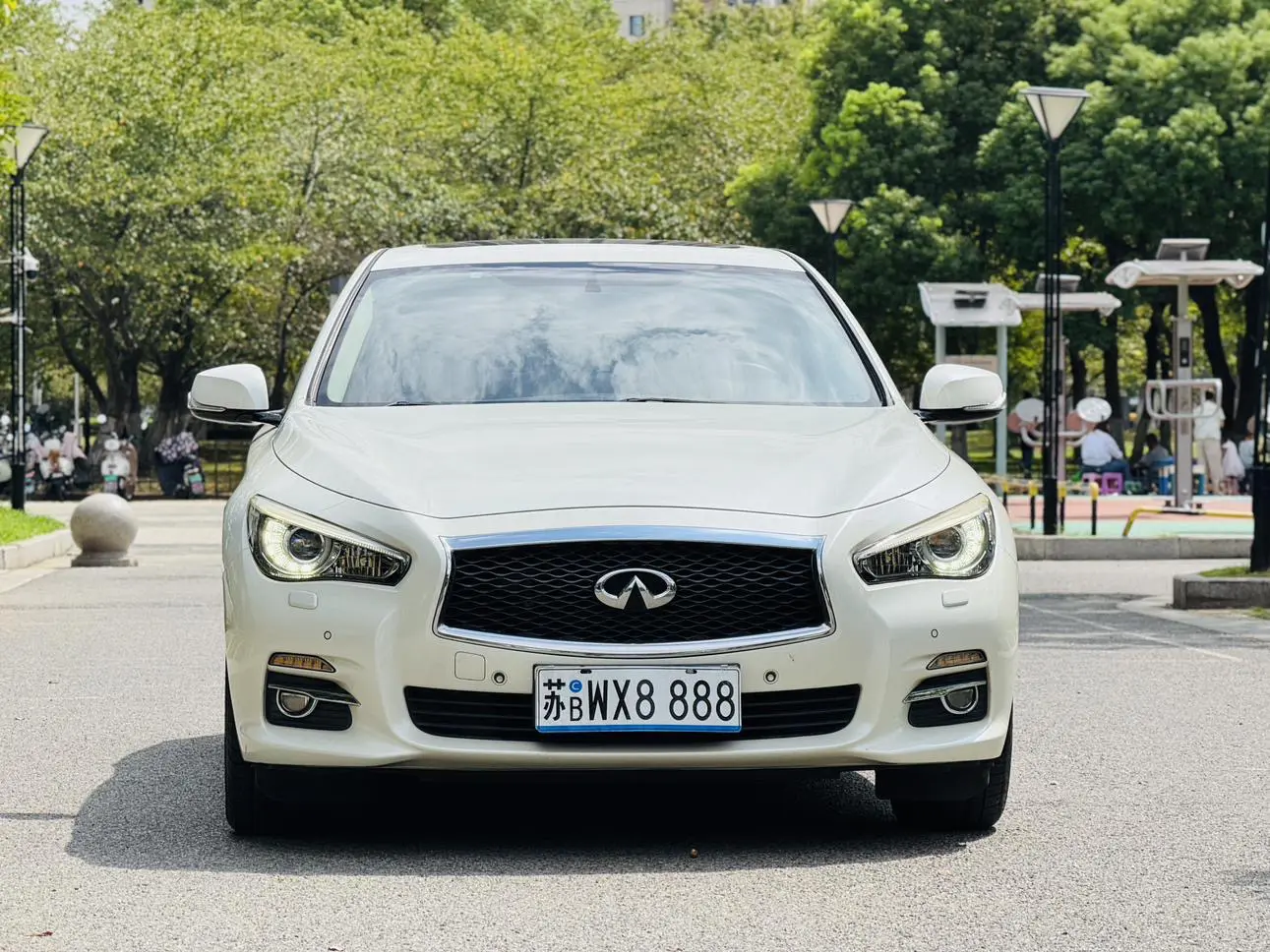Infiniti Q50L