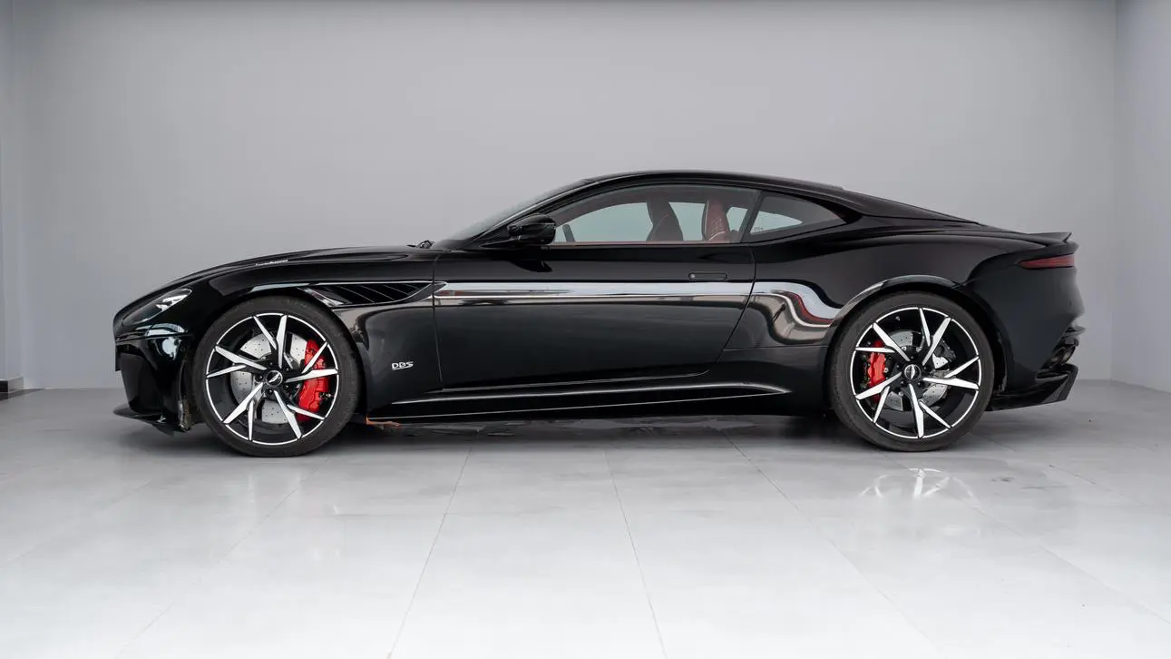 Aston Martin DBS