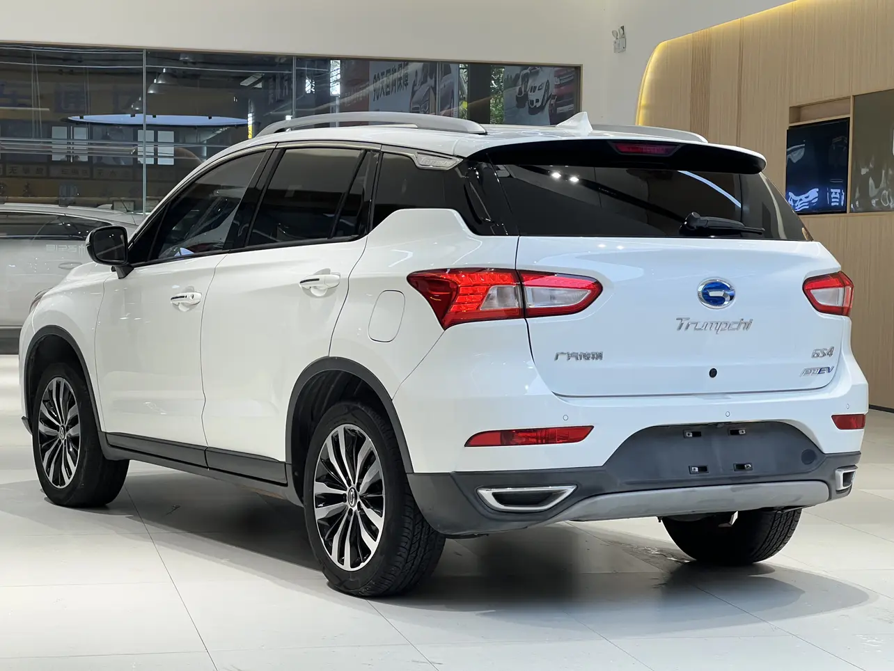 GAC Trumpchi GS4 PHEV