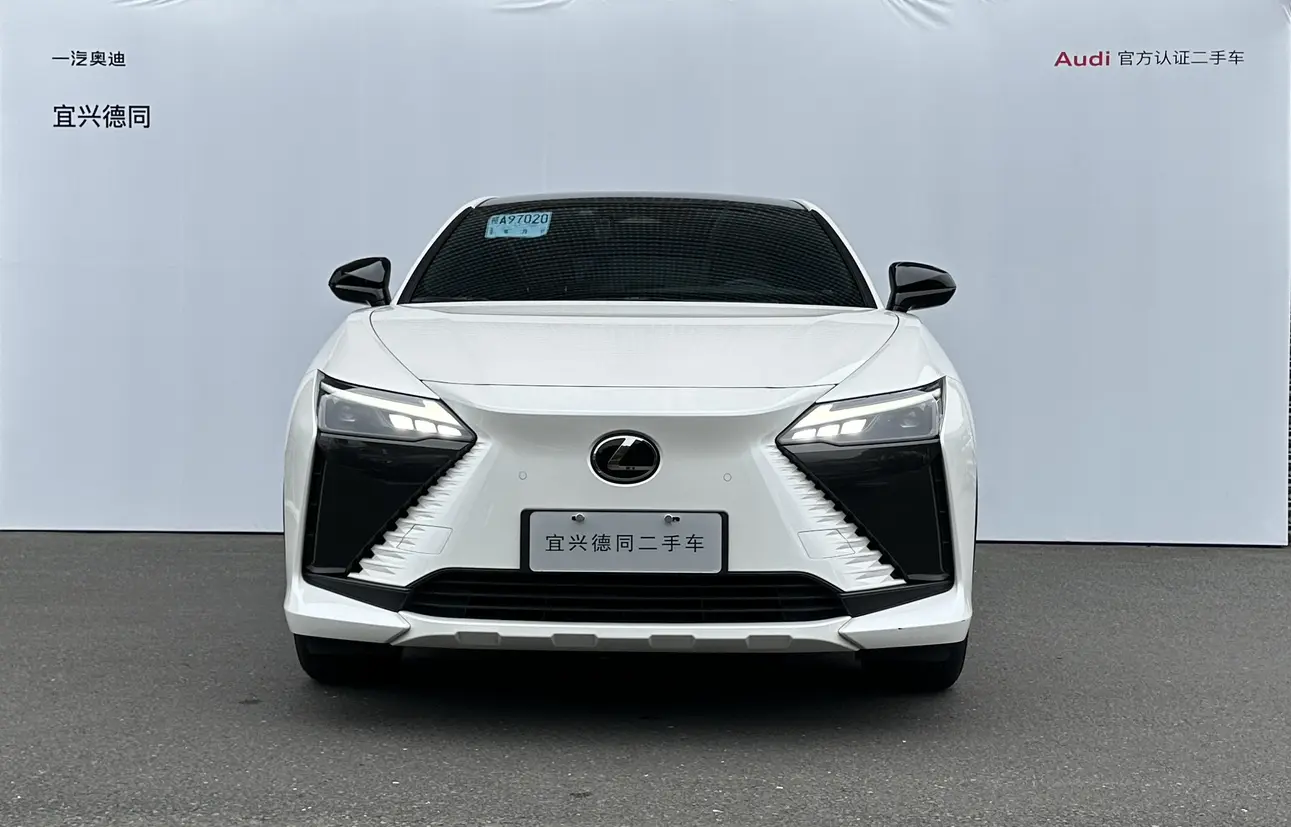 Lexus RZ