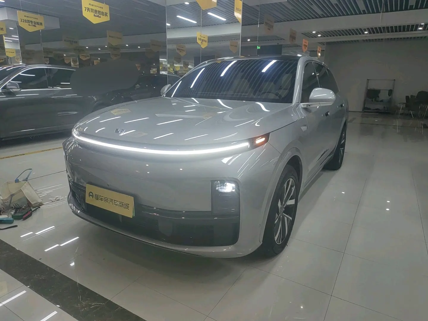 Li L7 (Ideal L7)  из Китая