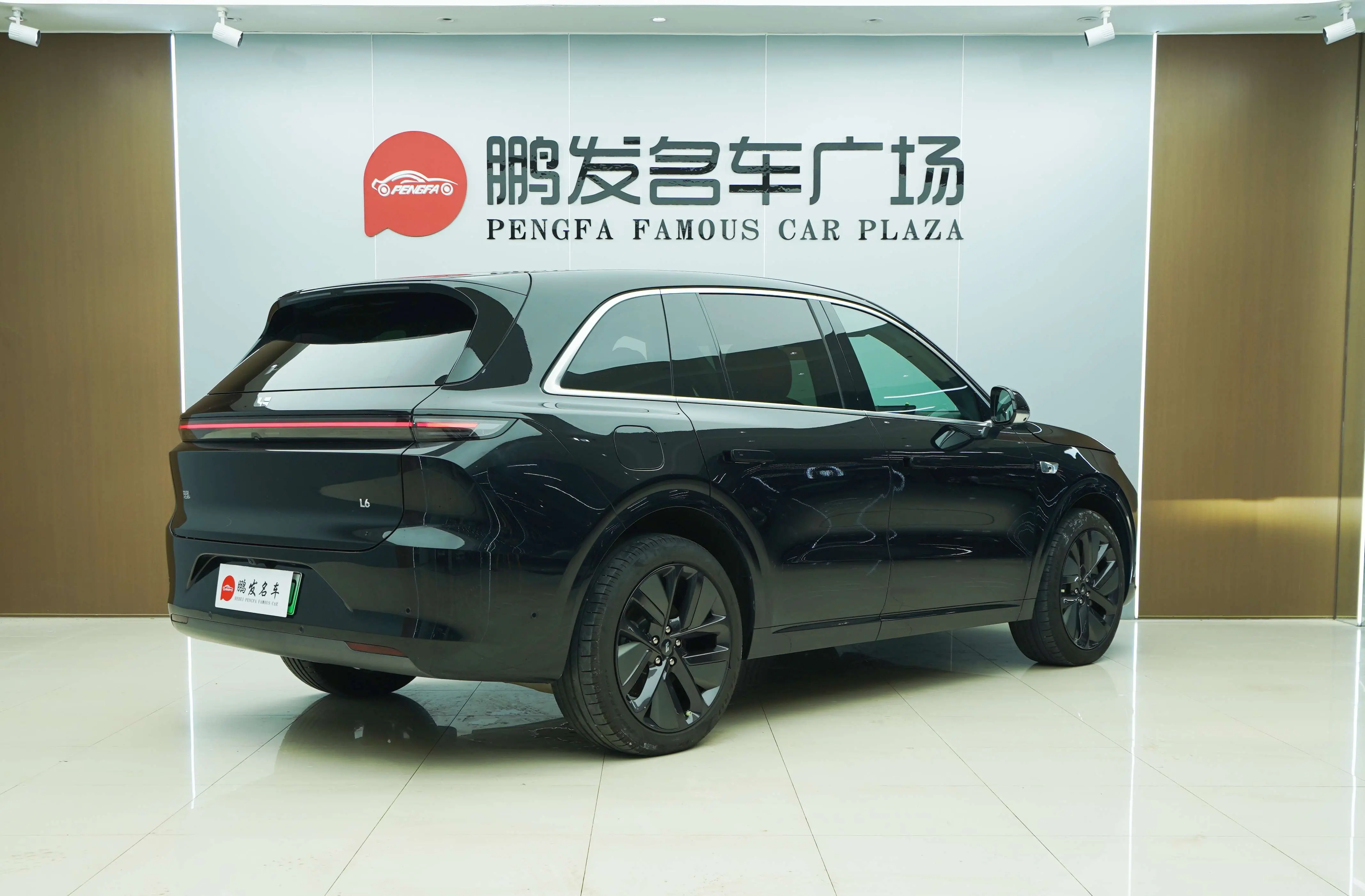 Lixiang L6