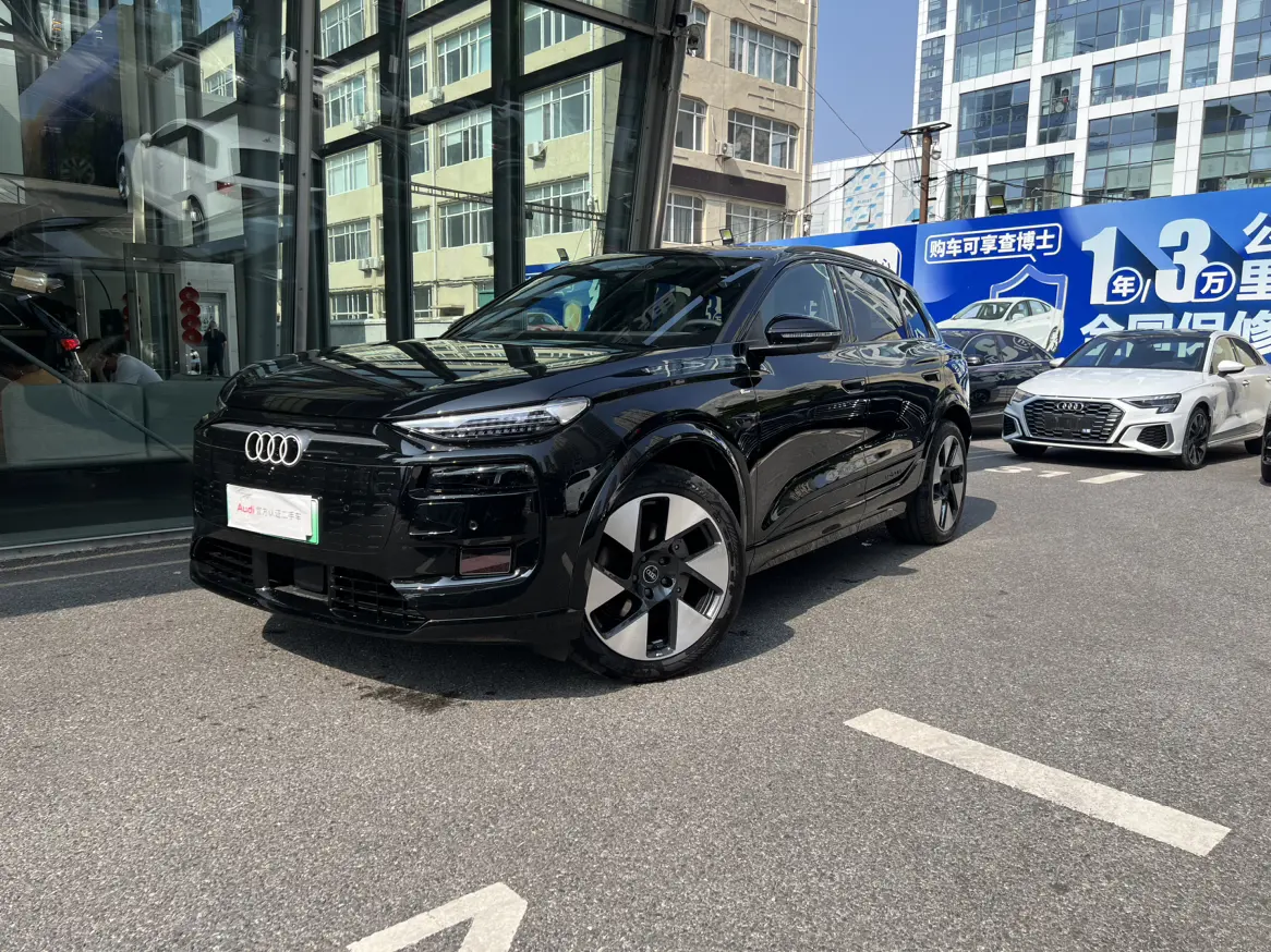 Audi Q6L e-tron