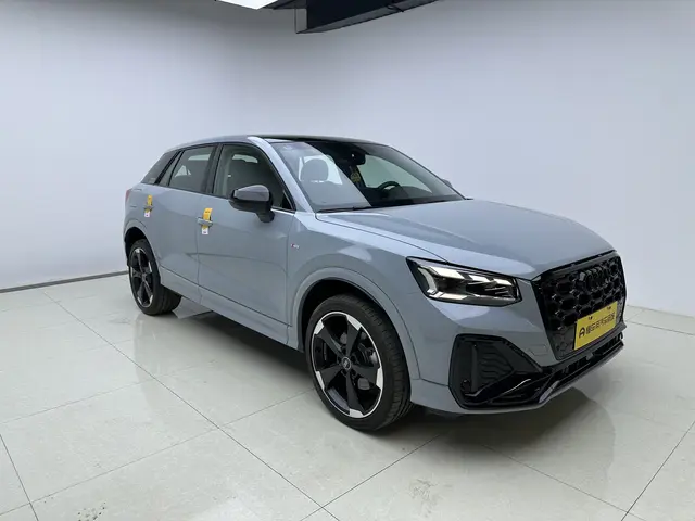 Audi Q2L