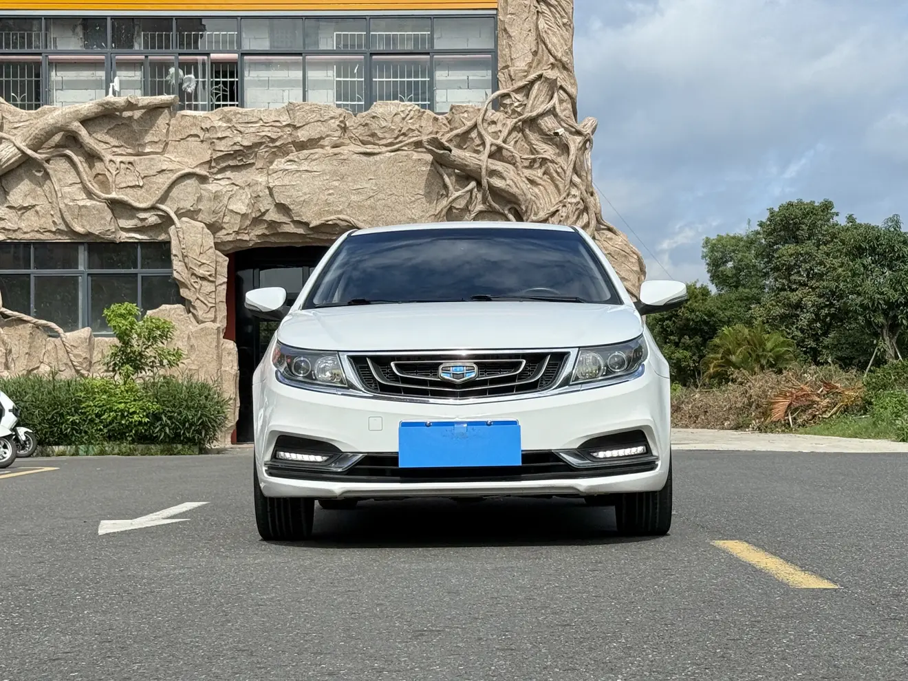 Geely Vision  из Китая