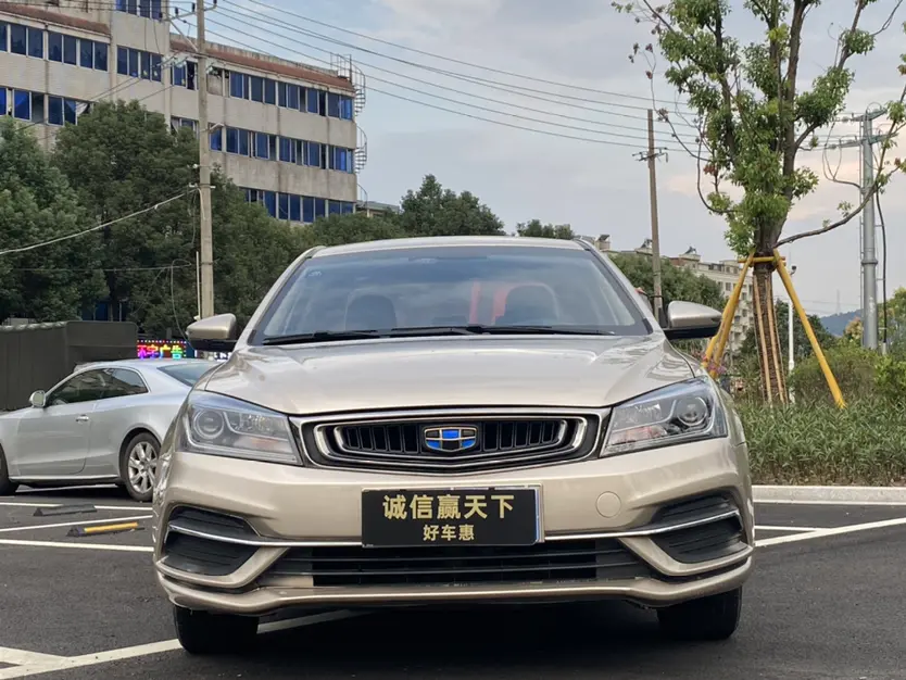Geely Emgrand  из Китая