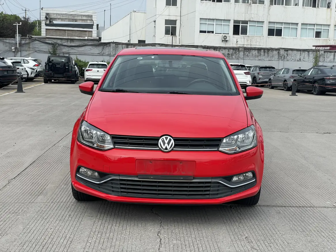 Volkswagen Polo  из Китая