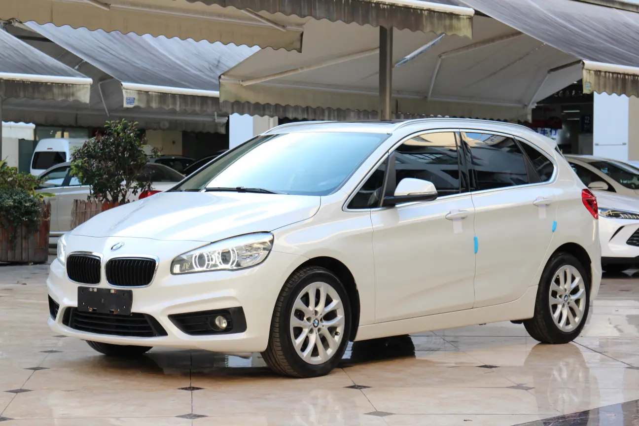 BMW 2 series station wagon