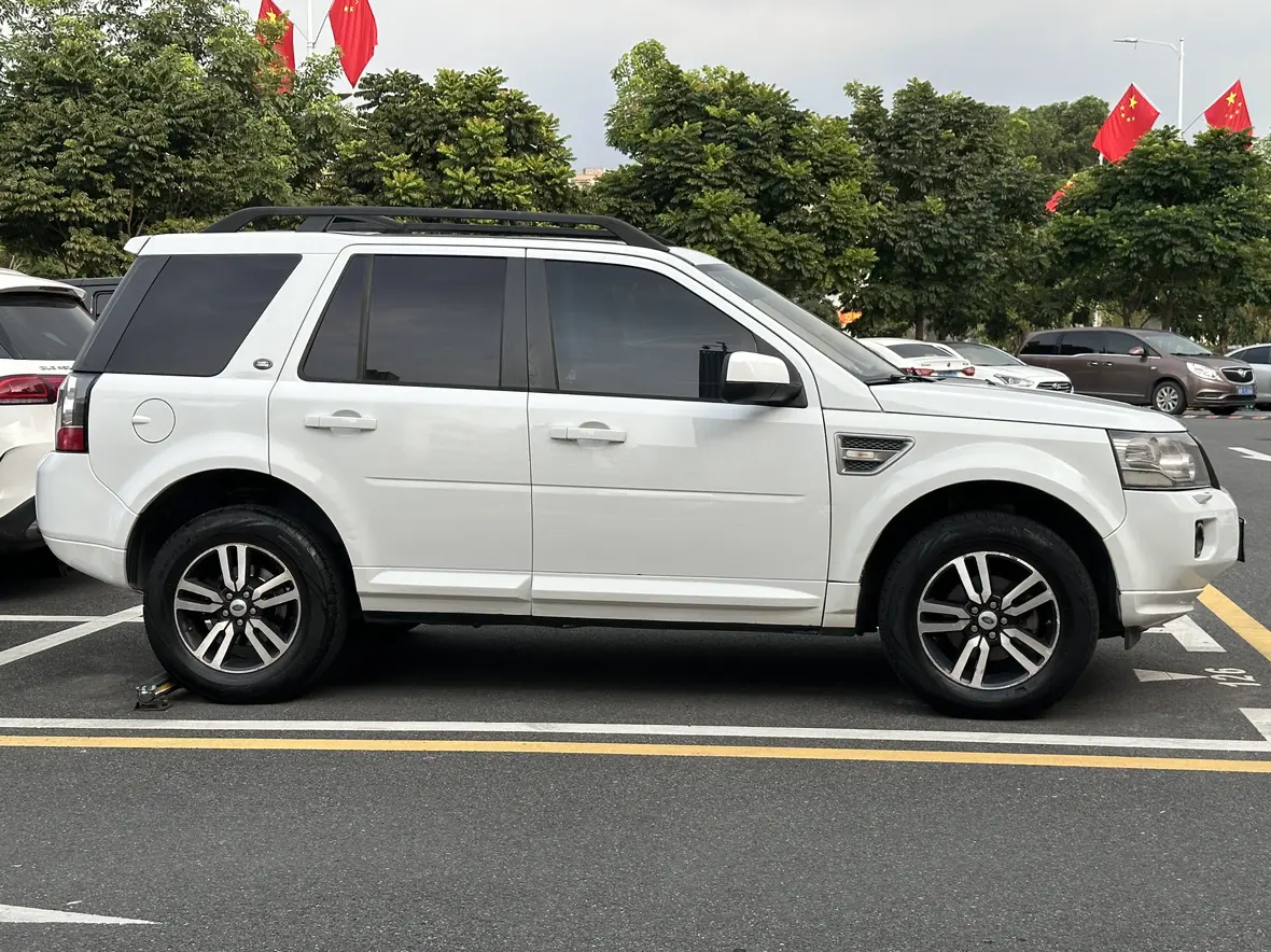 Land Rover Freelander 2