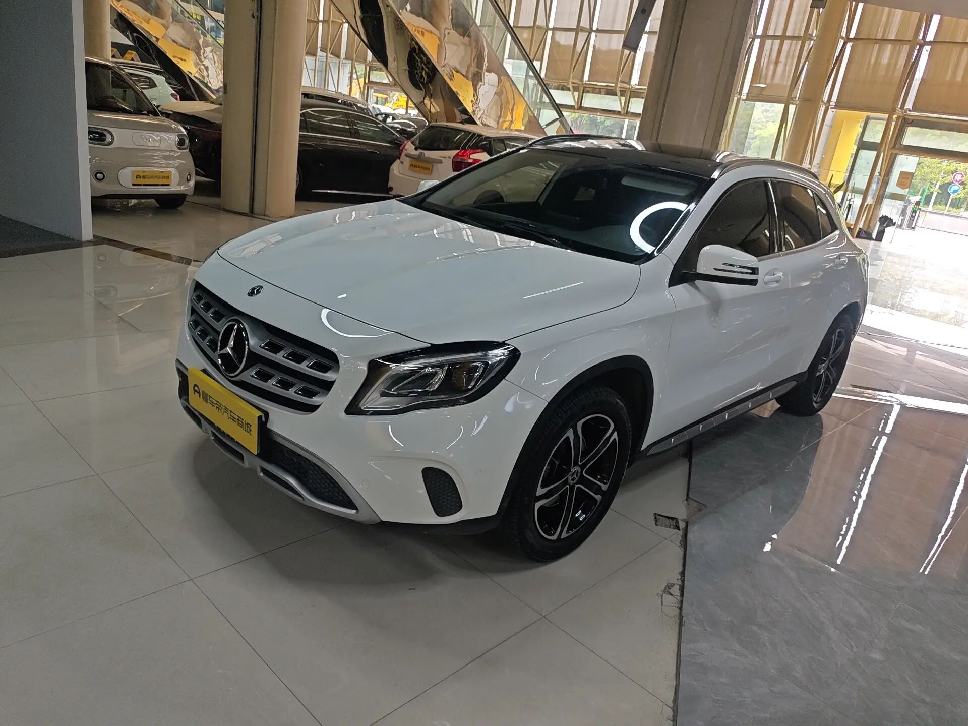 Mercedes-Benz GLA