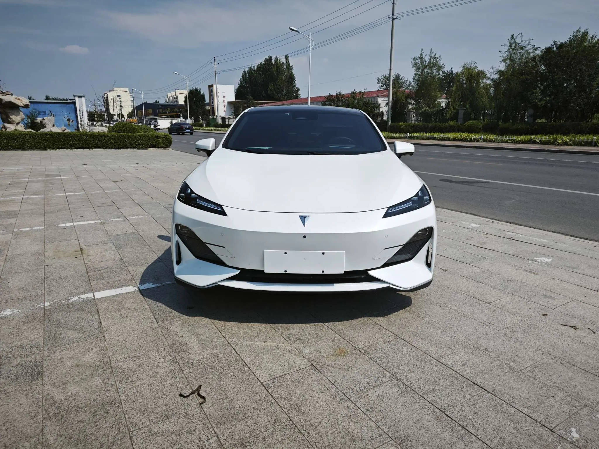 Deepal Dark blue SL03