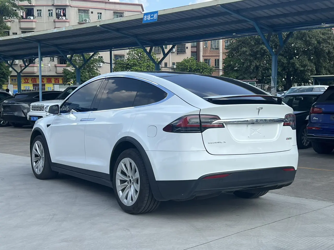 Tesla Model X