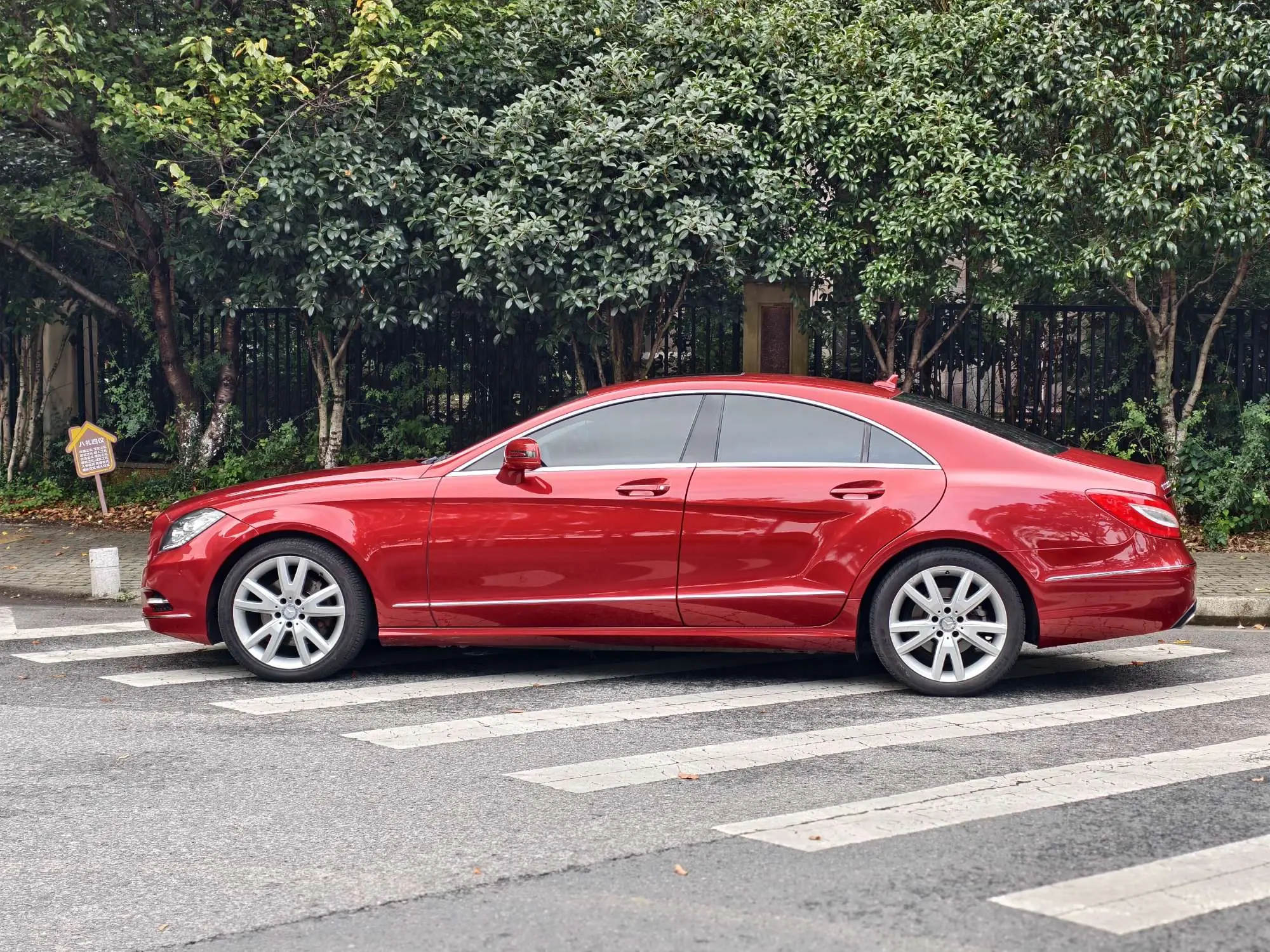 Mercedes-Benz Mercedes Benz CLS