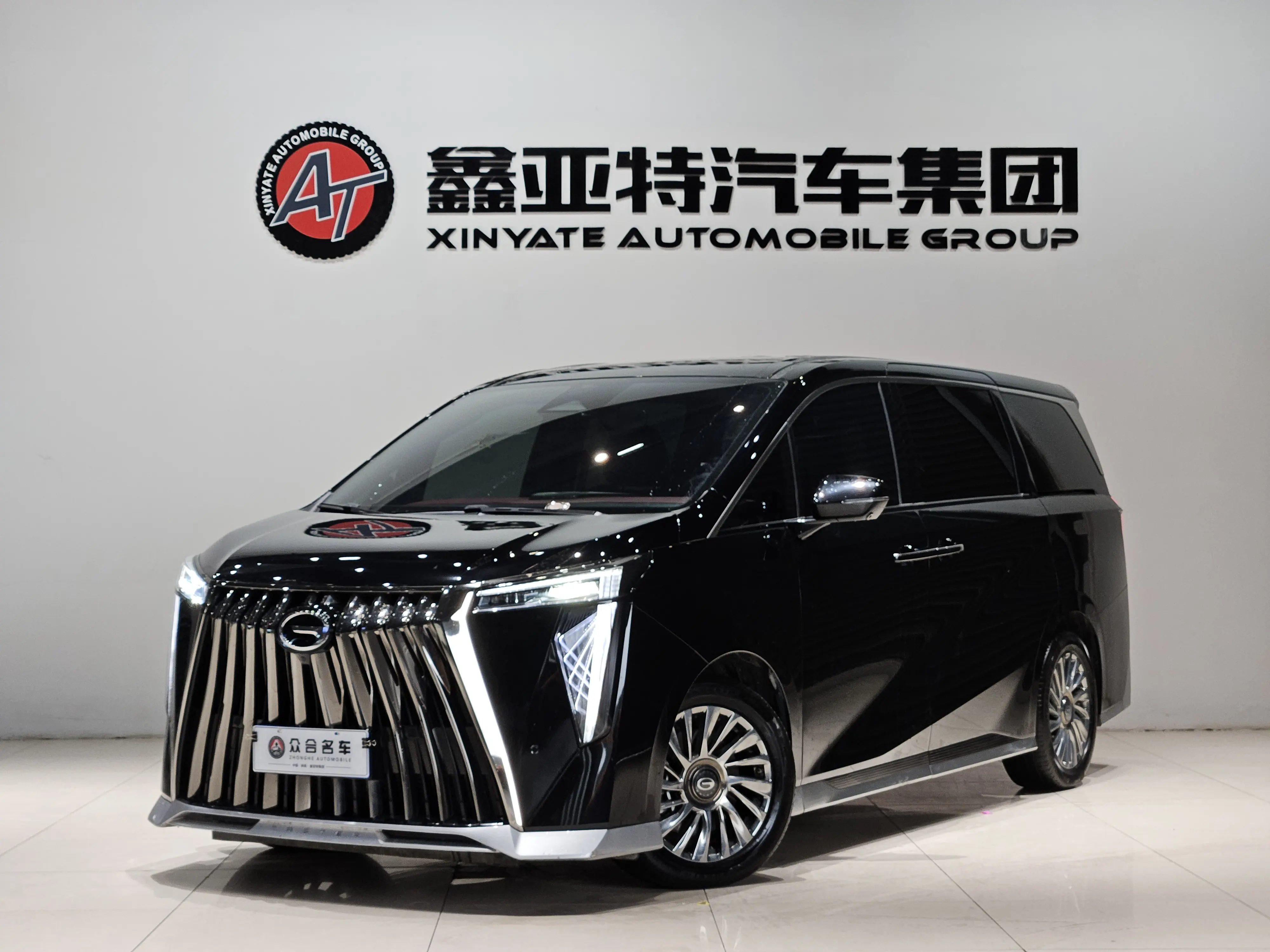 GAC Trumpchi M8  из Китая