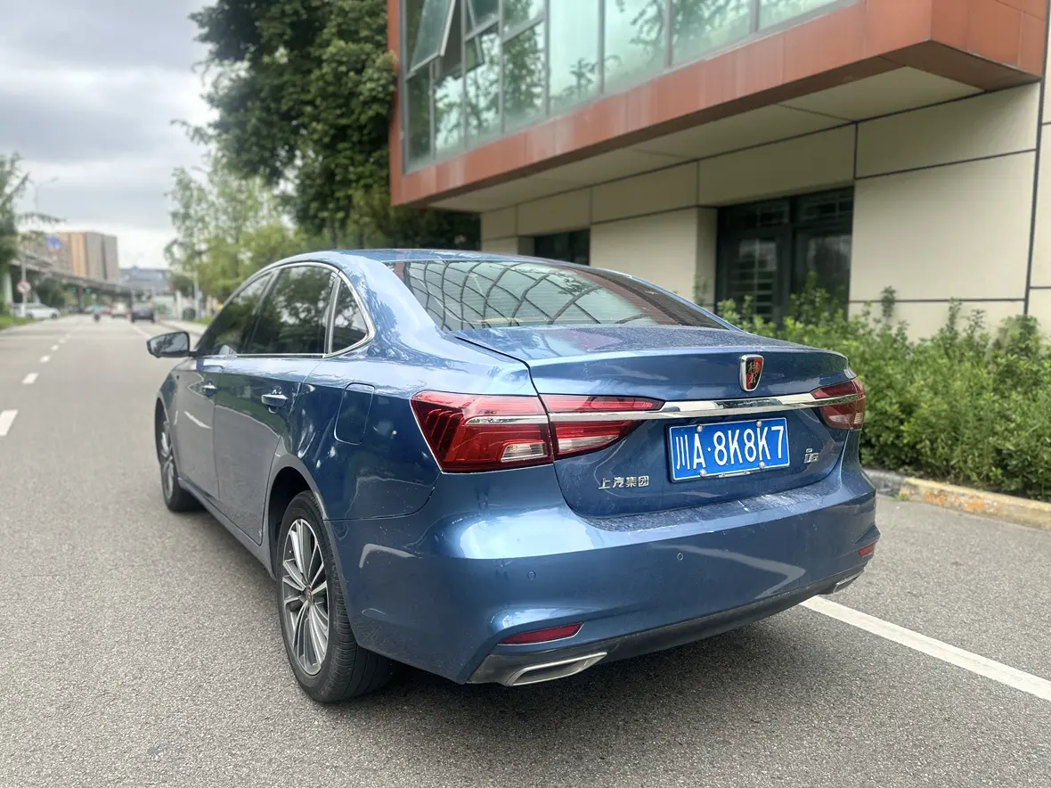 Roewe i6