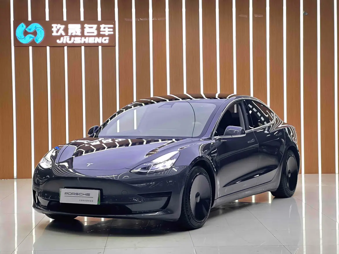 Tesla Model 3  из Китая
