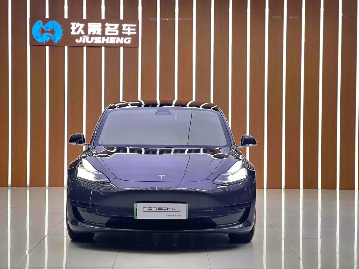 Tesla Model 3  из Китая