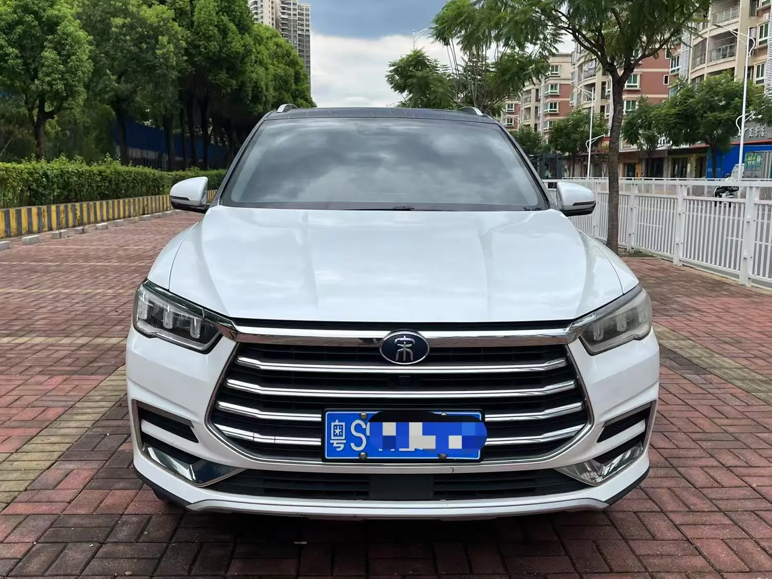 BYD Song Pro  из Китая