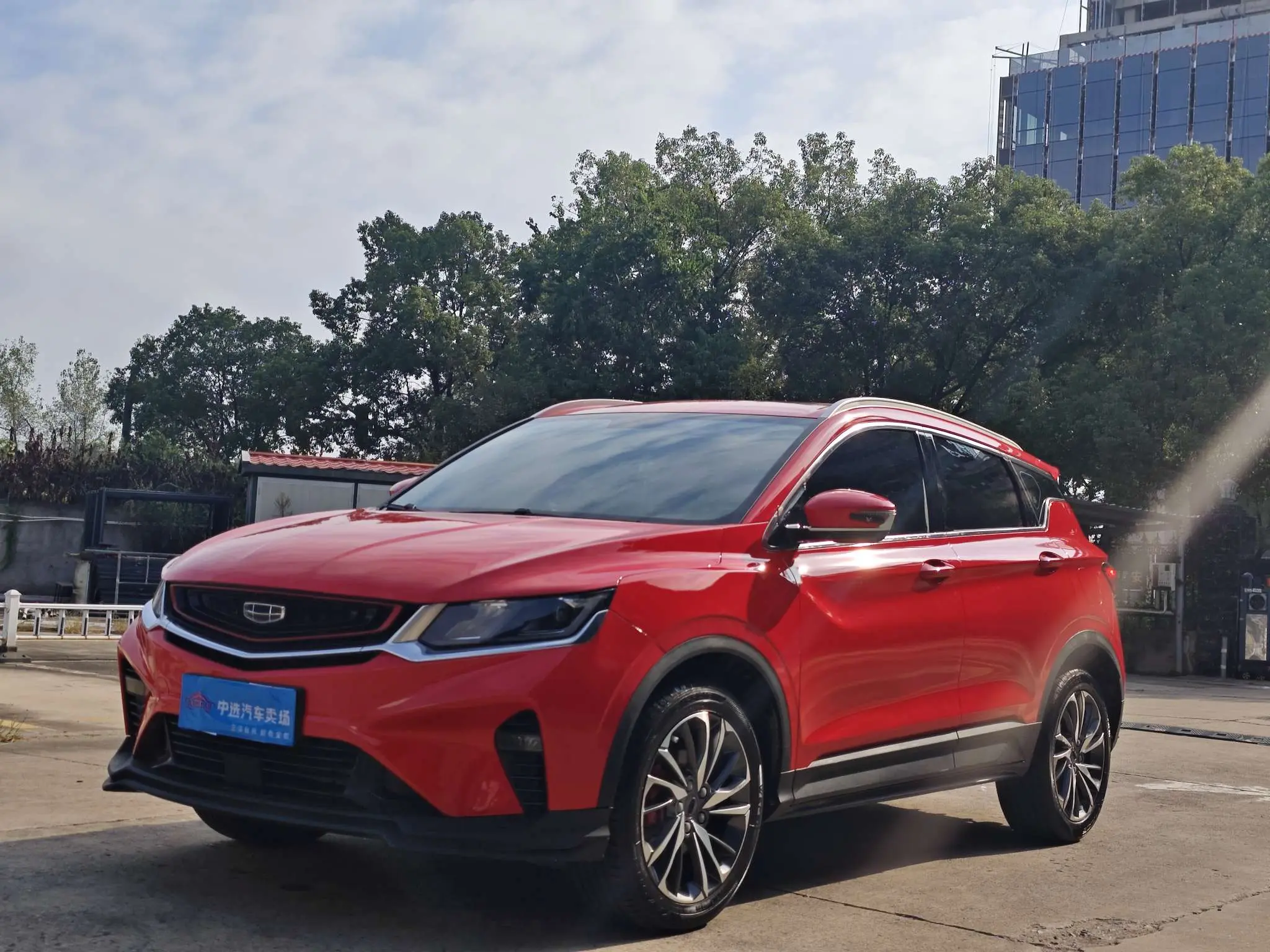 Geely Coolray SX11 (Binyue)  из Китая