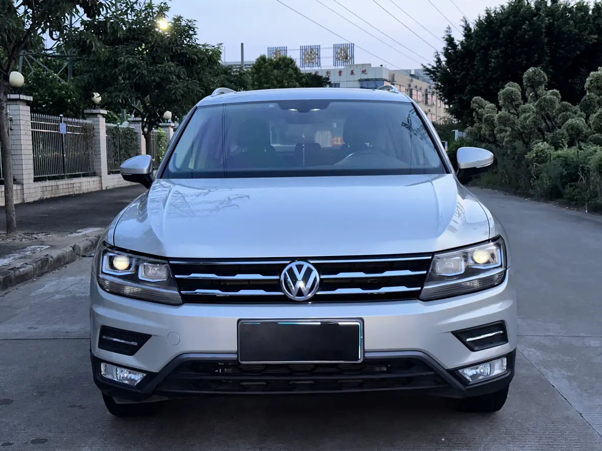 Volkswagen Tiguan L