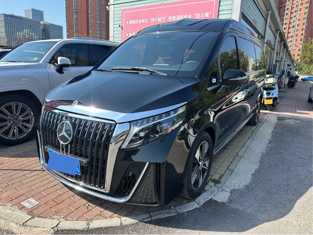 Mercedes-Benz Mercedes Benz V Class