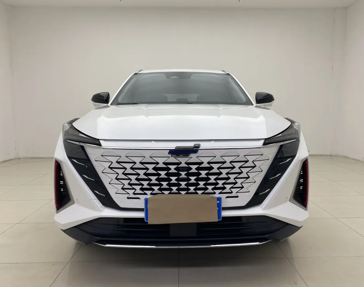 Oshan Changan Auchan Z6