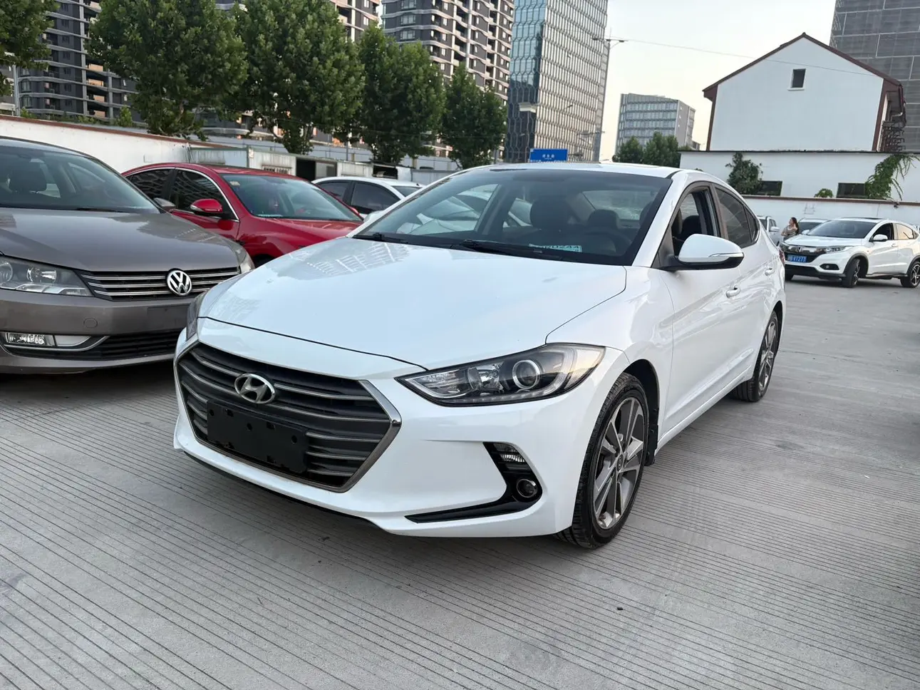 Hyundai Lead