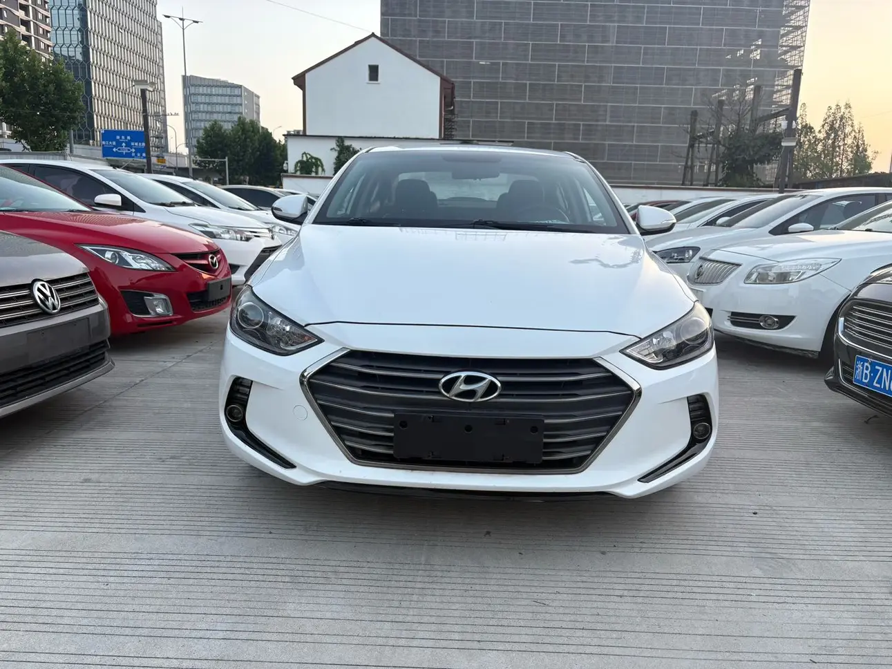 Hyundai Lead