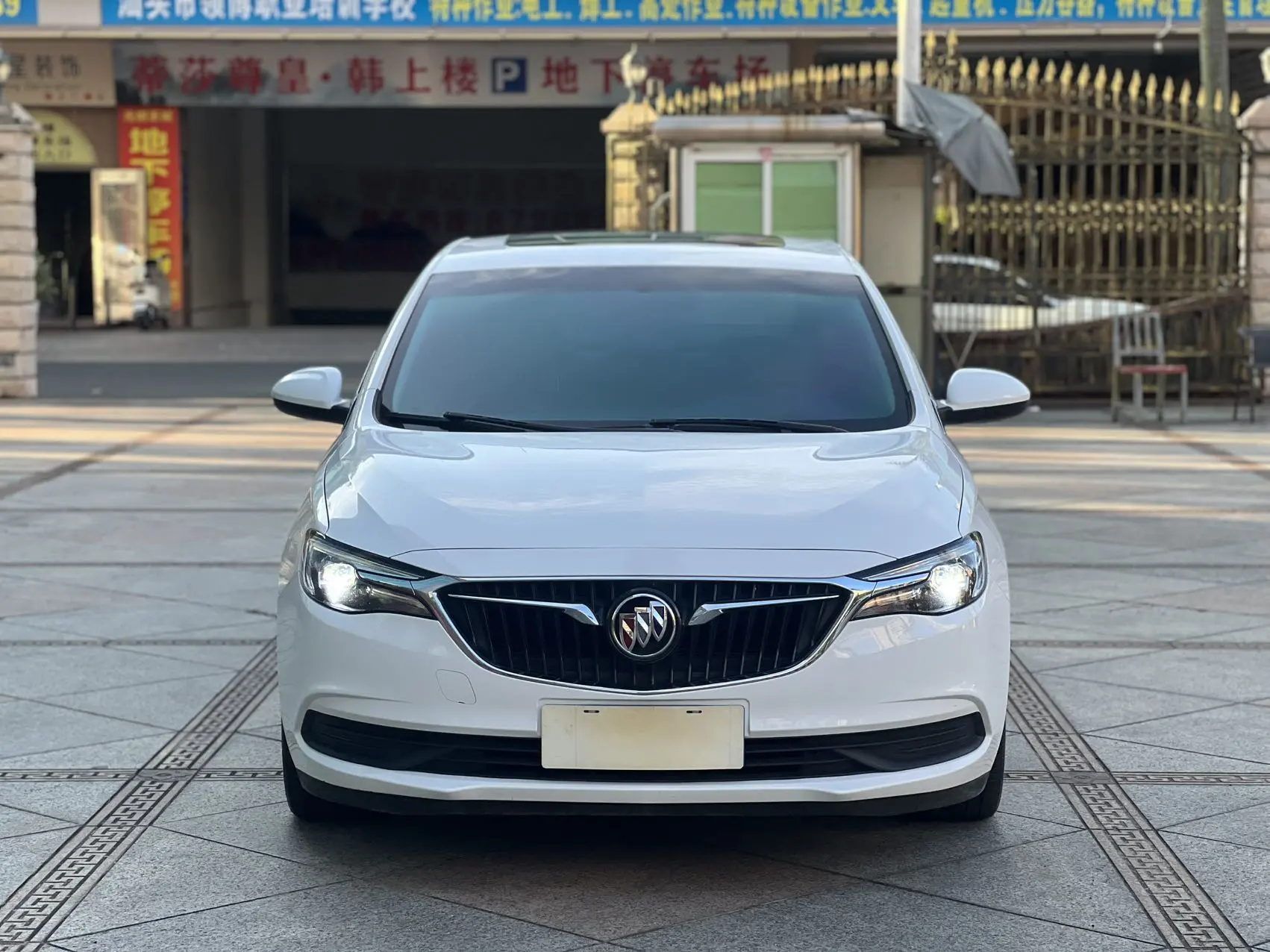 Buick Yinglang