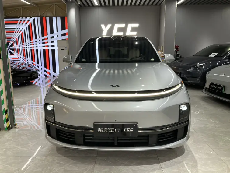 Li L7 (Ideal L7)  из Китая