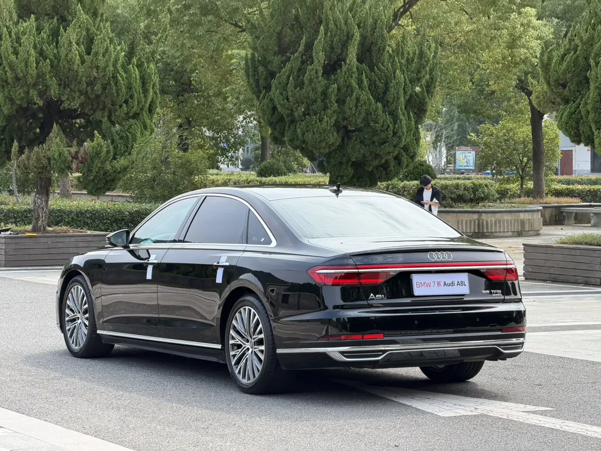 Audi A8
