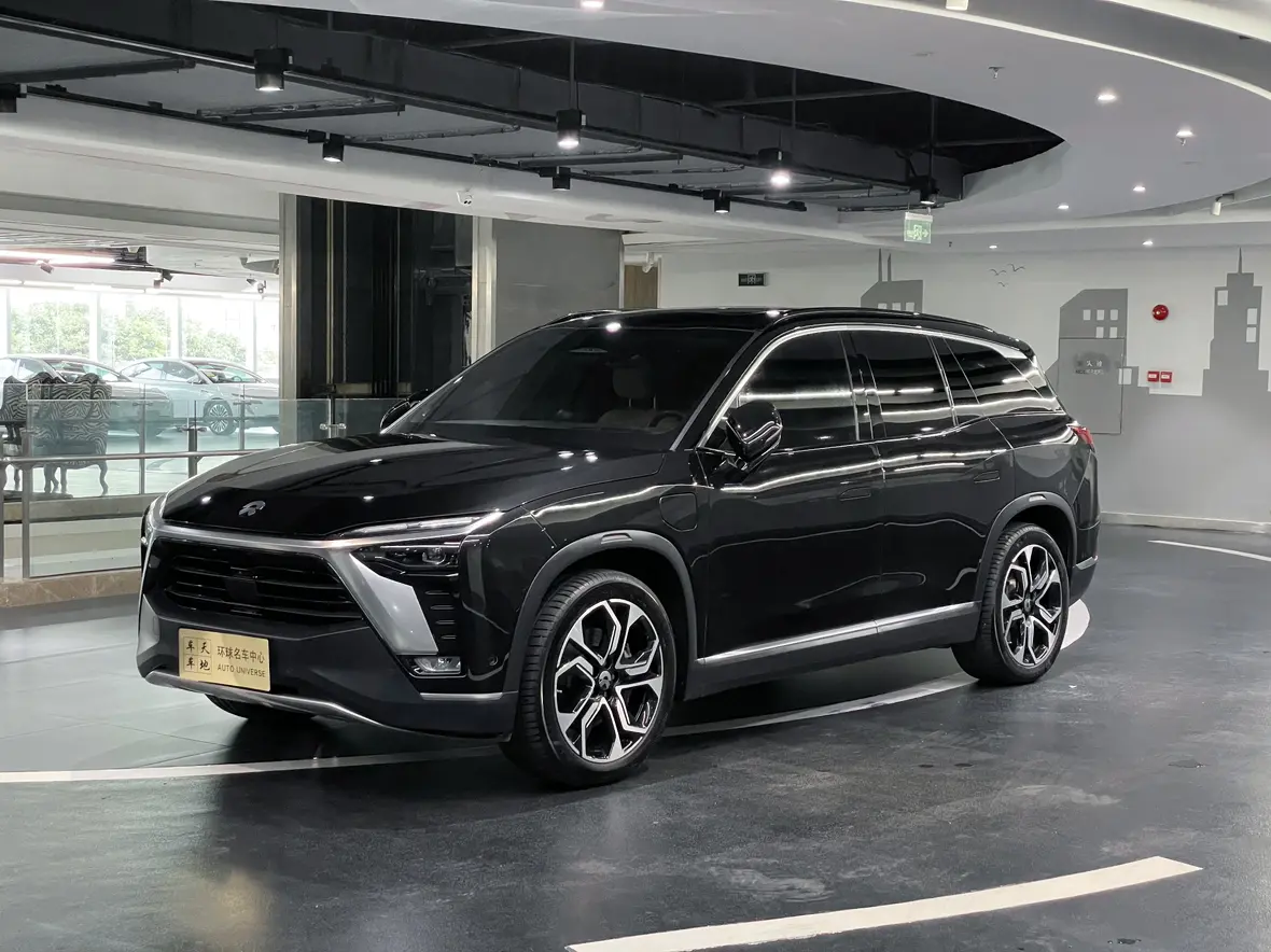 NIO ES8