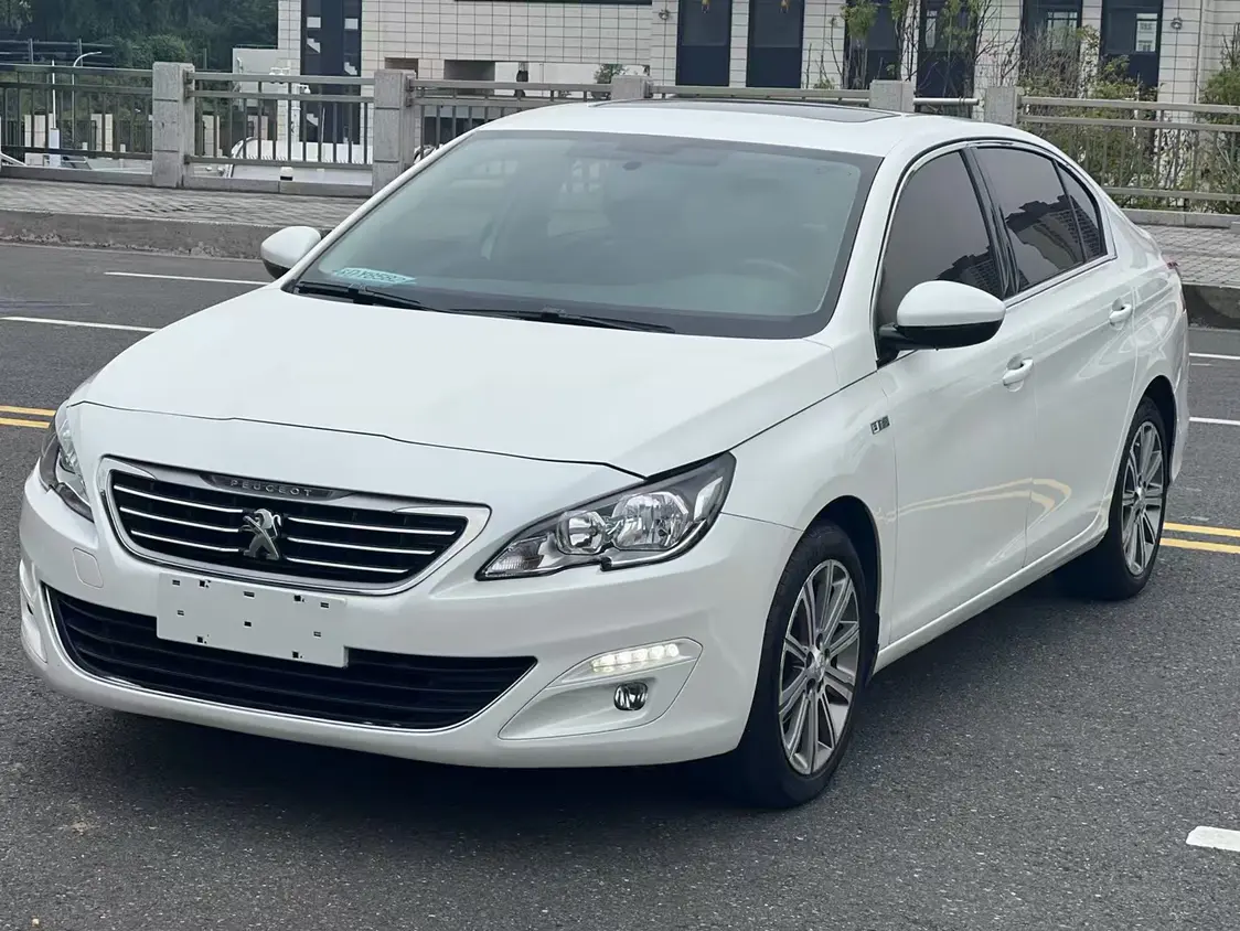 Peugeot 408