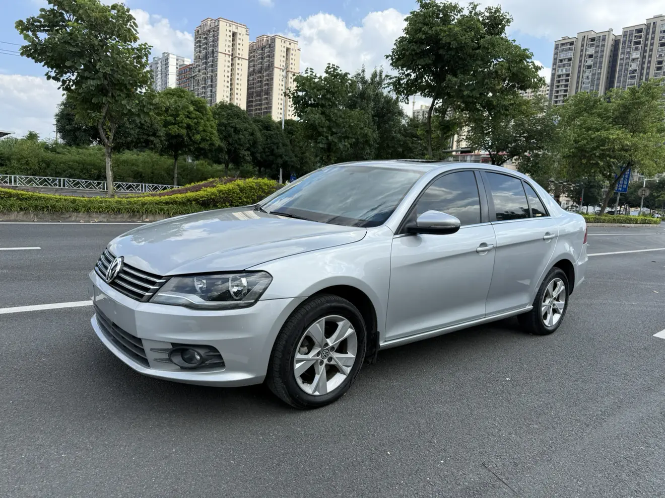 Volkswagen Bora  из Китая