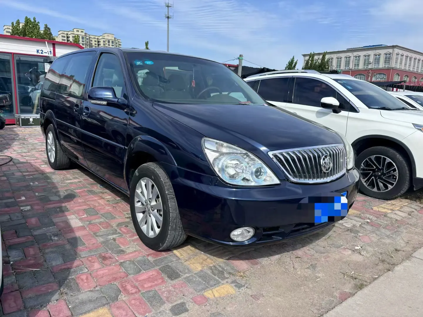 Buick GL8  из Китая