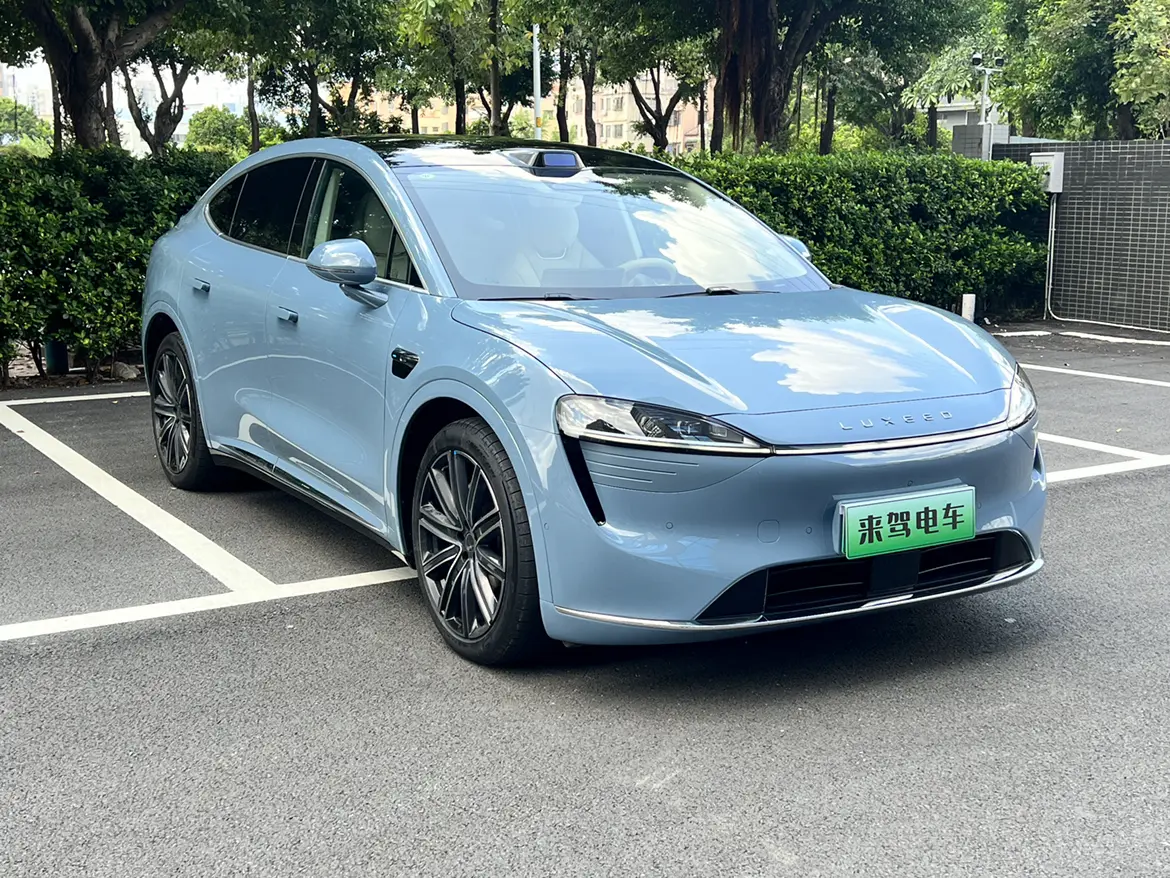 Luxeed Zhijie R7