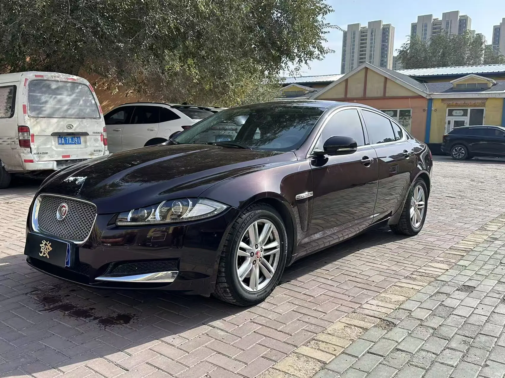 Jaguar XF