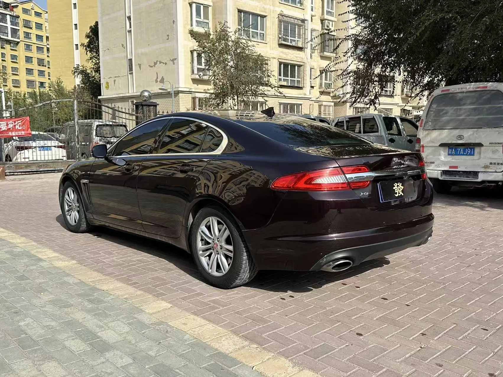 Jaguar XF