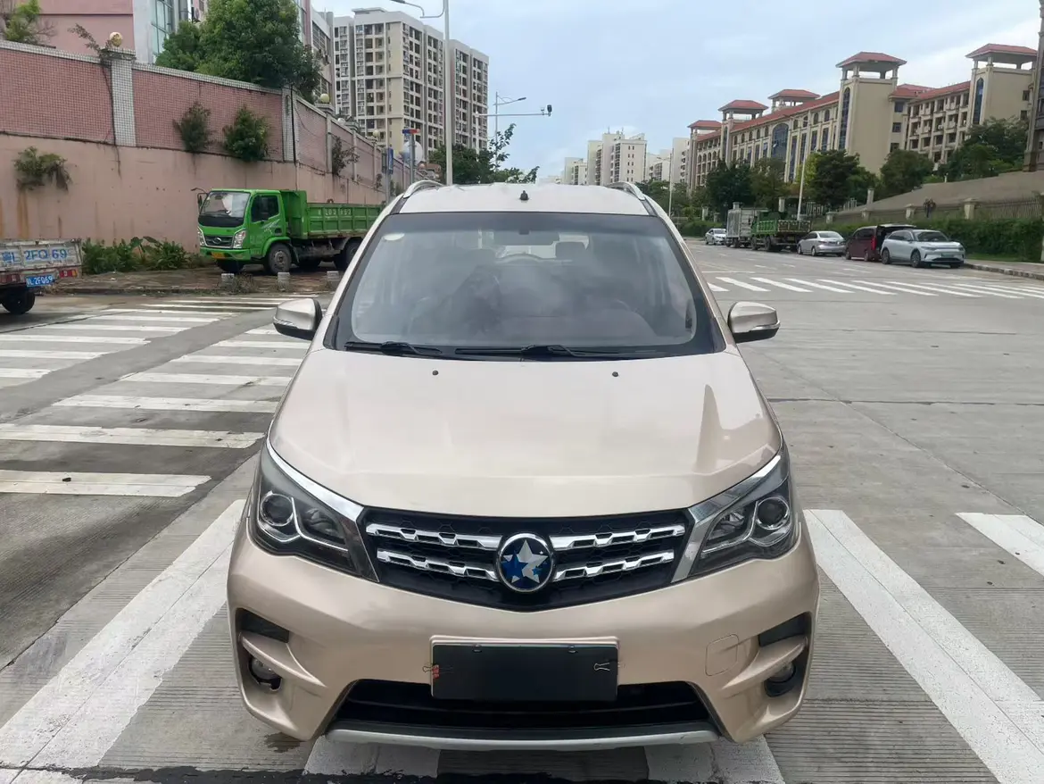 Kai Chen Venucia M50V