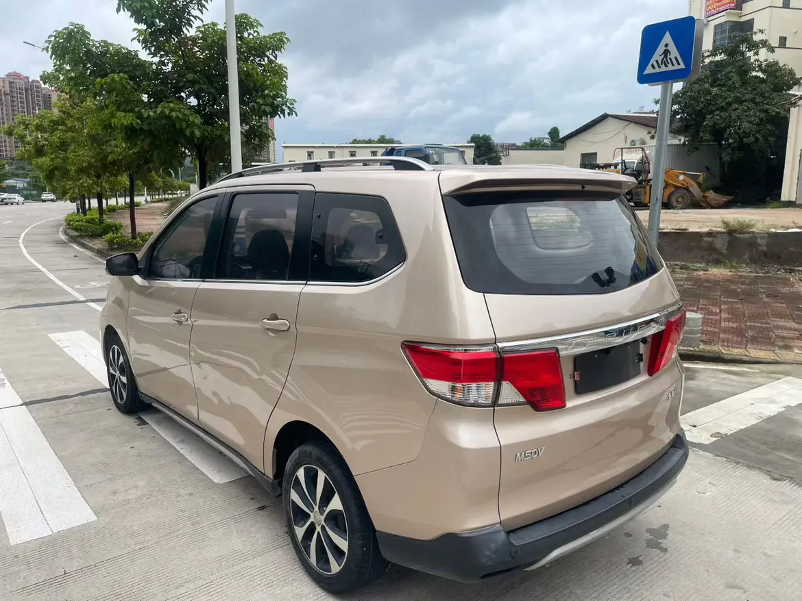 Kai Chen Venucia M50V