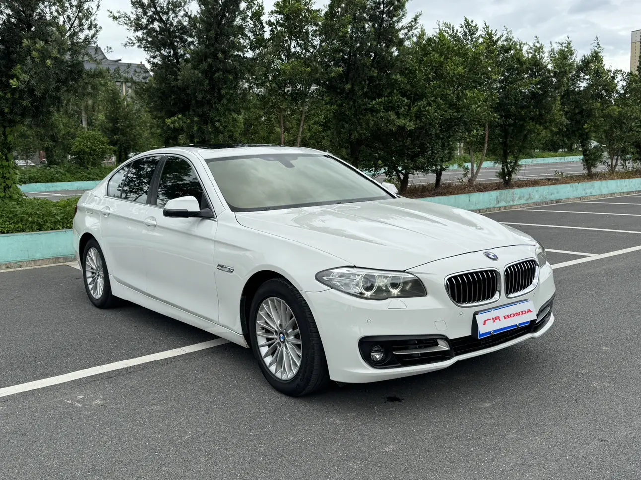 BMW 5 Series (imported)