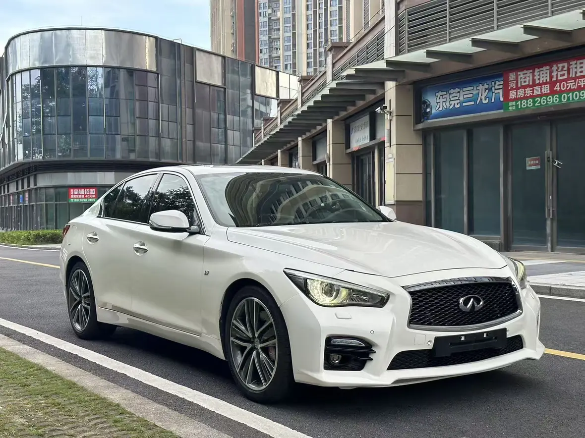Infiniti Q50