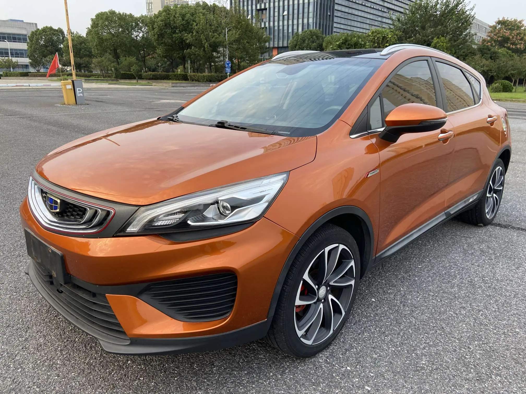 Geely Emgrand GS  из Китая