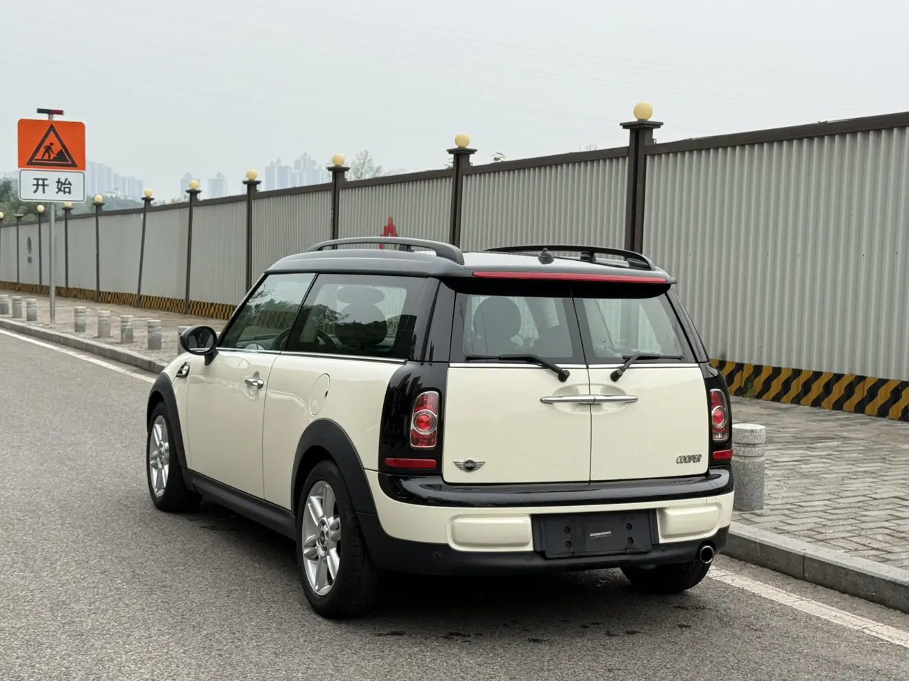 MINI CLUBMAN